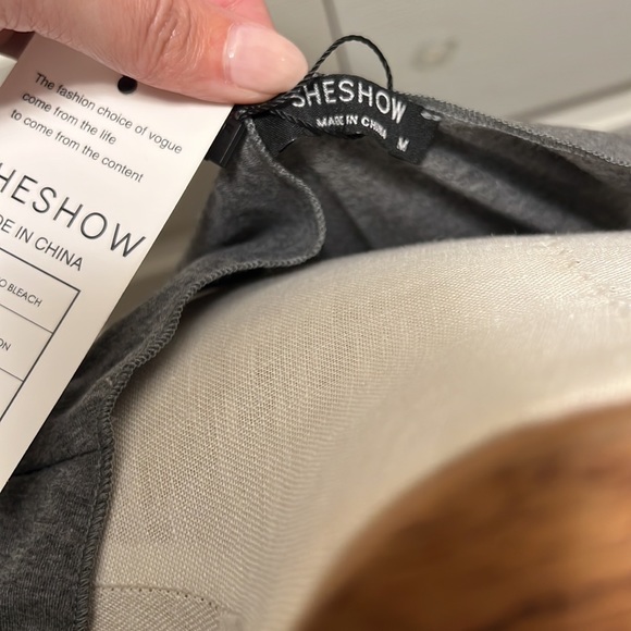 🌼 2 for $20 SALE • SheShow Tank 🍹 - Picture 4 of 4